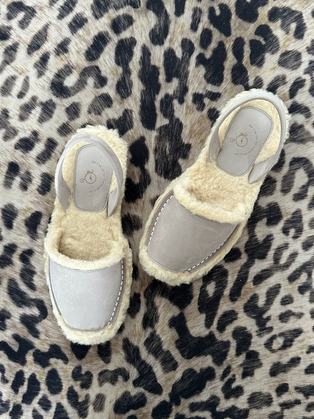 Cosy Chic - Snugs